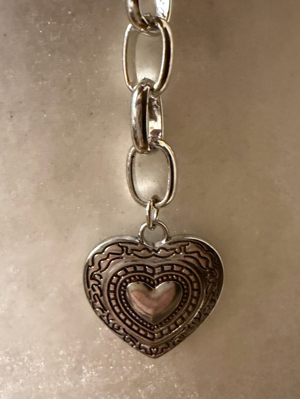 Haute Hippie Cow Print faux fur Hair-on-Hide Heart Chain Belt NWT - Picture 10 of 13